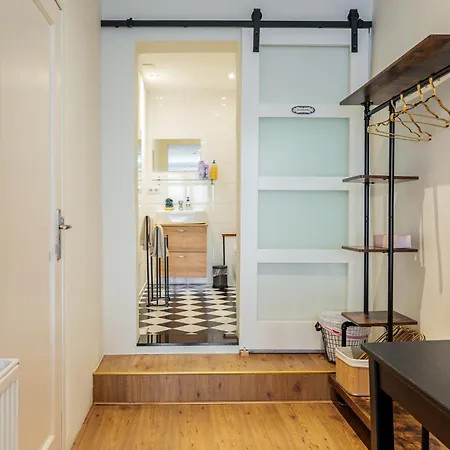 With Private Bathroom Near Vondelpark Bed & Breakfast