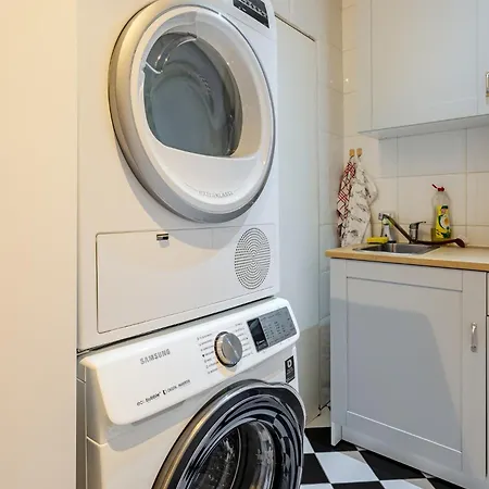 With Private Bathroom Near Vondelpark Bed & Breakfast Amsterdam