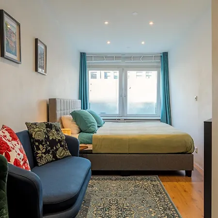 With Private Bathroom Near Vondelpark *