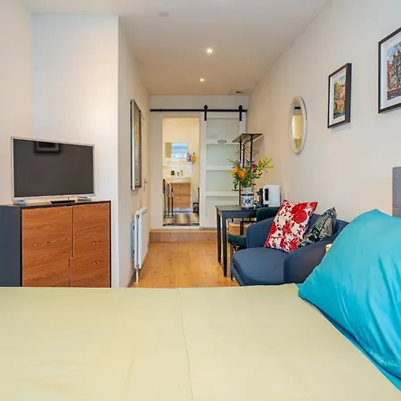 With Private Bathroom Near Vondelpark *
